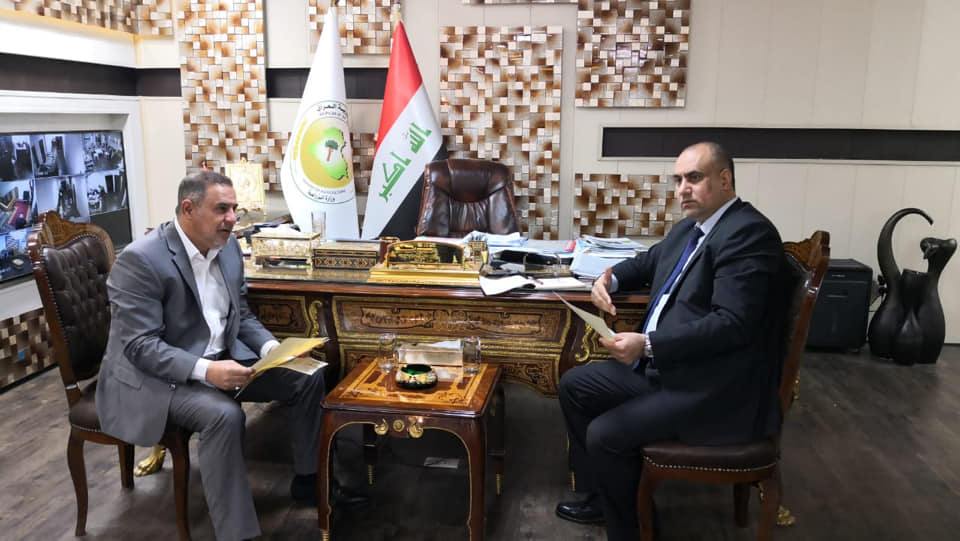 محافظ المثنى يلتقي وزير الزراعة في مقر الوزارة بالعاصمة بغداد